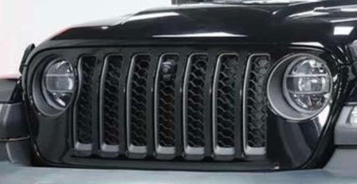 Mopar Accessori per altri veicoli: MOPAR Kühlergrill PX8 mit Frontkamera Wrangler 4xe 2021 – Usato da Menziken venduto da a-m-y 1