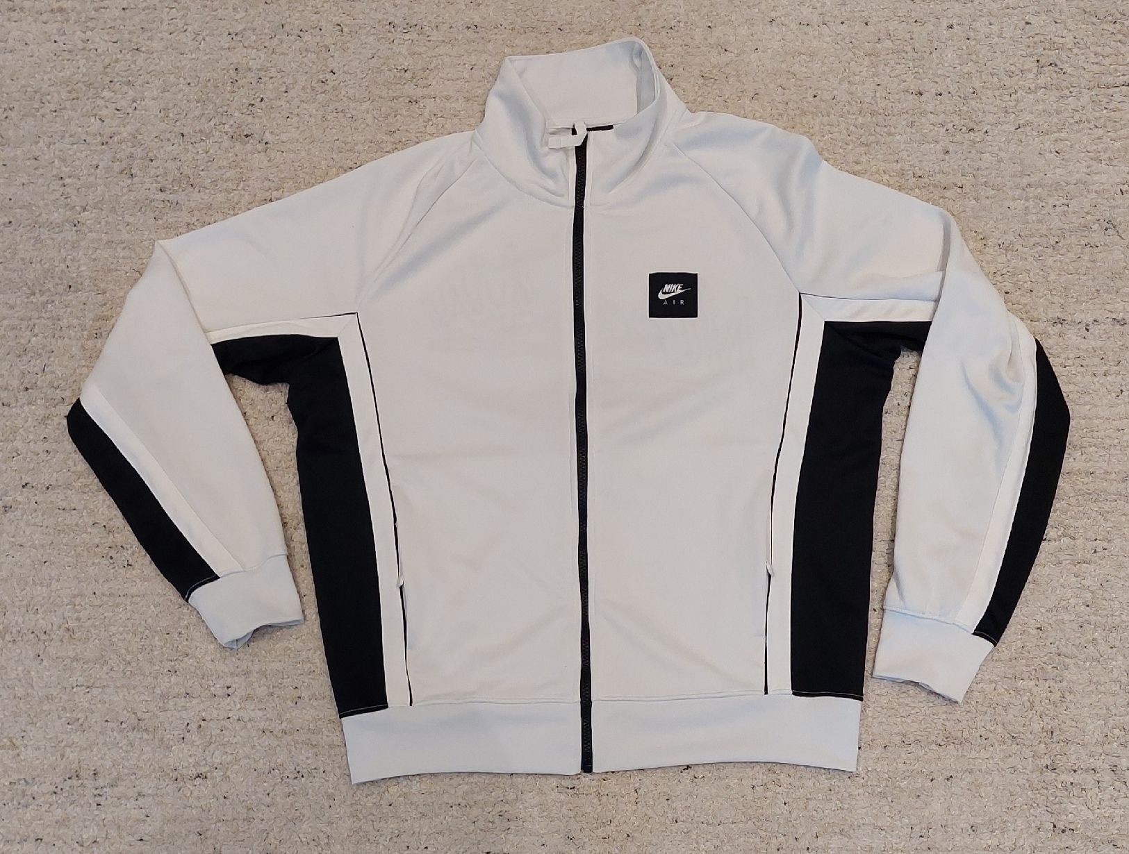 Nike Giacche: Trainingsjacke NIKE Air – Nuovo (secondo la descrizione) da Dübendorf venduto da huebi01