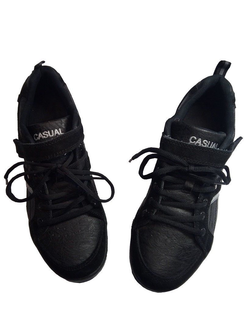 Scarpe da uomo: Sneaker schwarz Gr. 42 – Usato da Werdenberg venduto da EXA-Secondhand