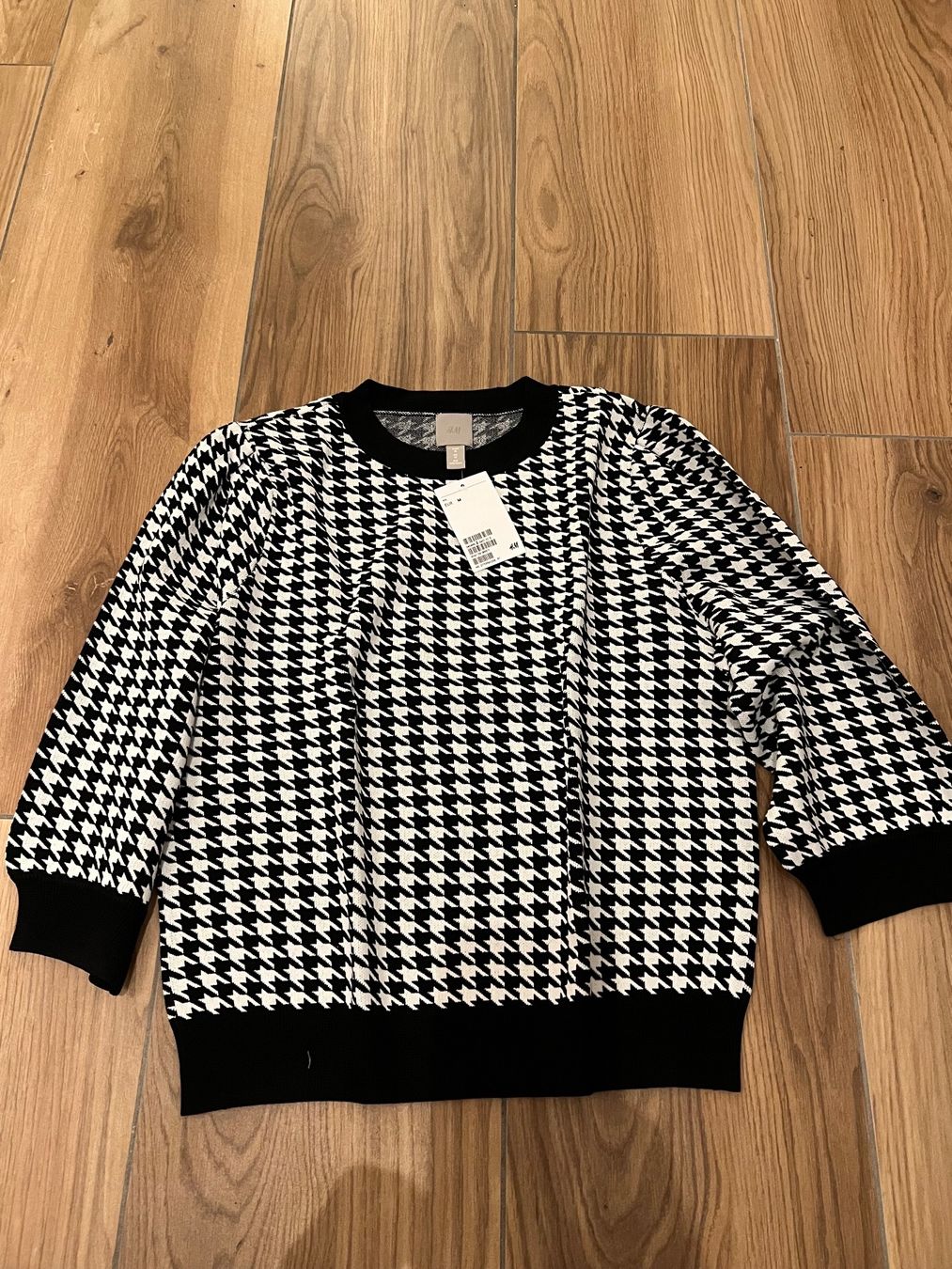 H&M Tops: Top H&M Gr M – Neu und originalverpackt aus Hinwil von jua_t8vd