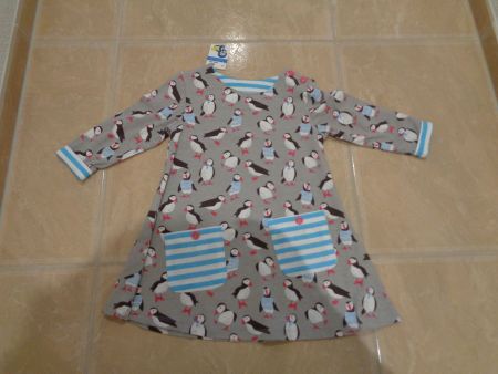 neues Pinguin Shirtkleid, 6-7J 116-122