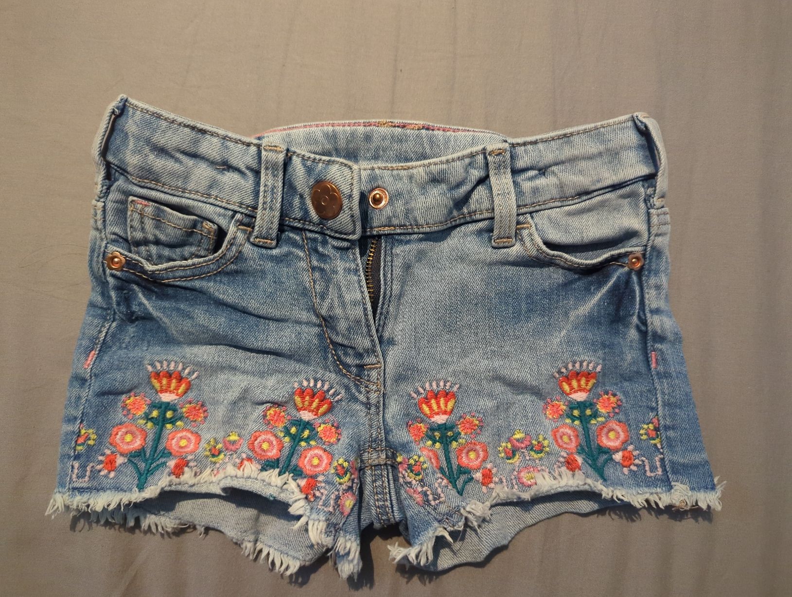 C&A Pantalons: C&A Mädchen Shorts Gr. 104 – Neuf (Voir description) à Eglisau par raf_hn2x