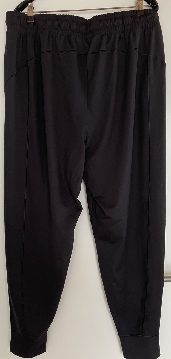 Puma Hosen: Sport Hose Jogging Puma Damen 46 – Gebraucht aus Oberwil BL von moneymaker1 1