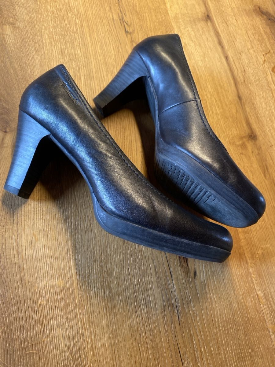 Tamaris Scarpe da donna: Pumps Tamaris – Usato da Bonstetten venduto da Isabelle1405 2