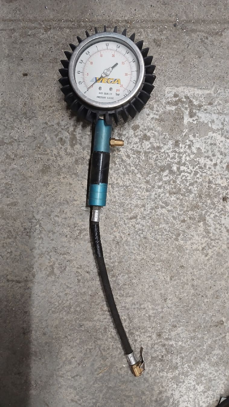 Mesurer: luftprüf manpmeter – D'occasion à Rümlang par Hcivic 1