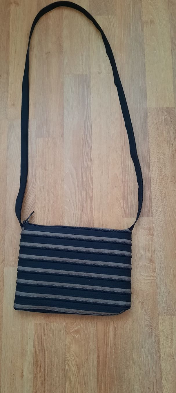 Sacs femmes: Handtasche – Neuf avec emballage d'origine à Rotkreuz par schweizerin72
