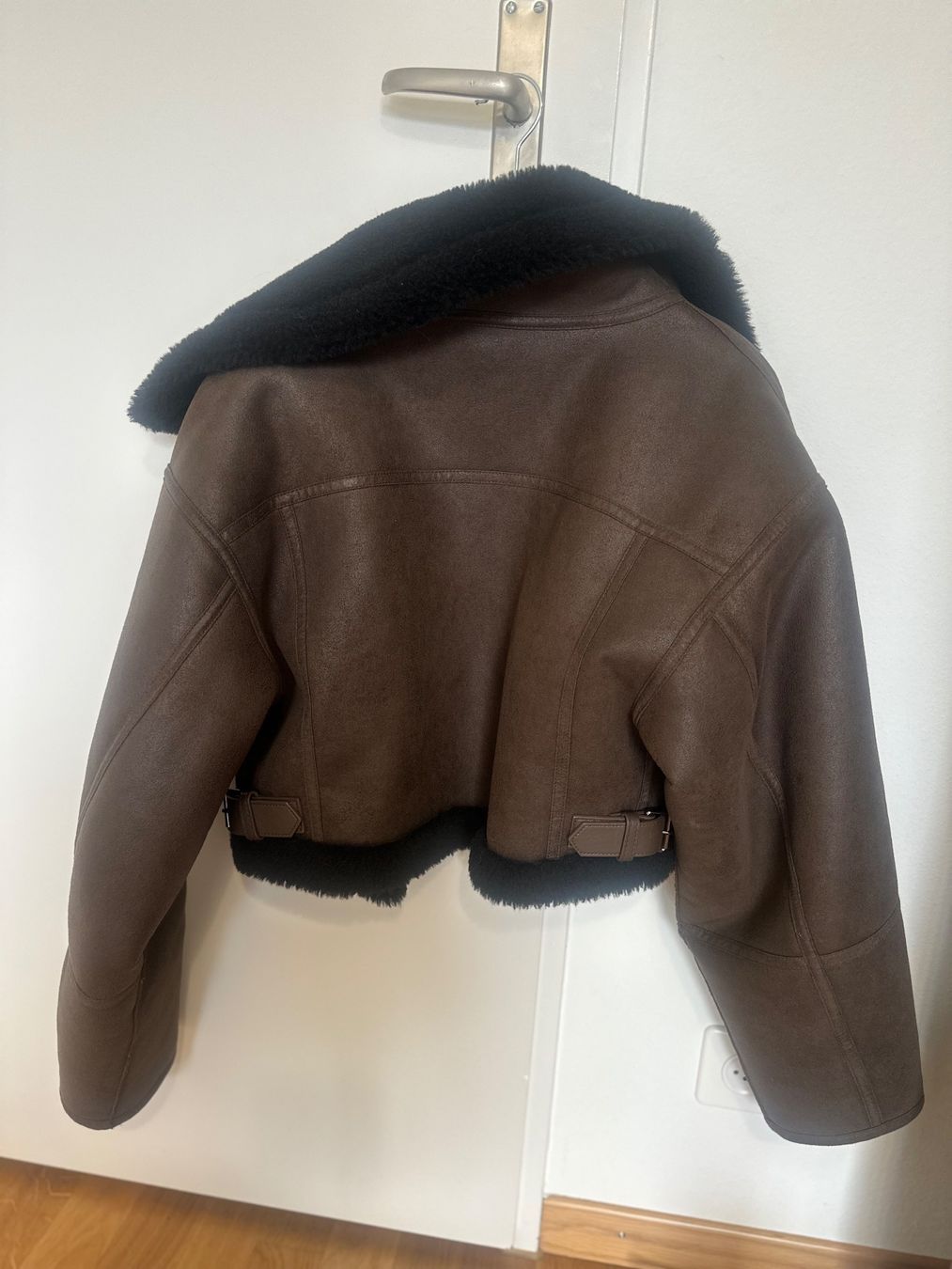 Mango Manteaux: Brown winter jacket – D'occasion à Luzern par Ana_Martins 4