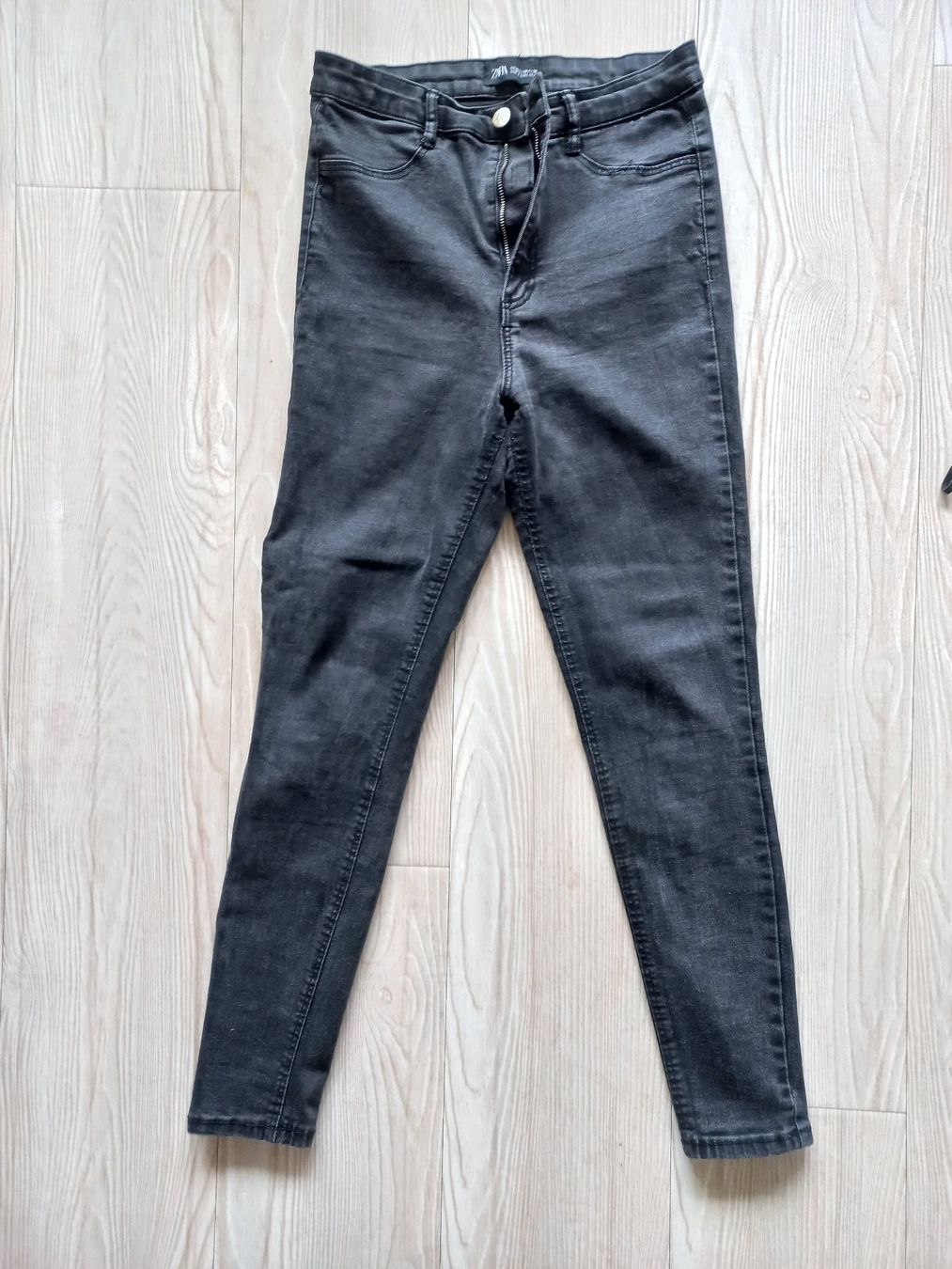 Zara Jeans: Jeans Zara – Usato da Châtelaine venduto da ing_mb6r 2