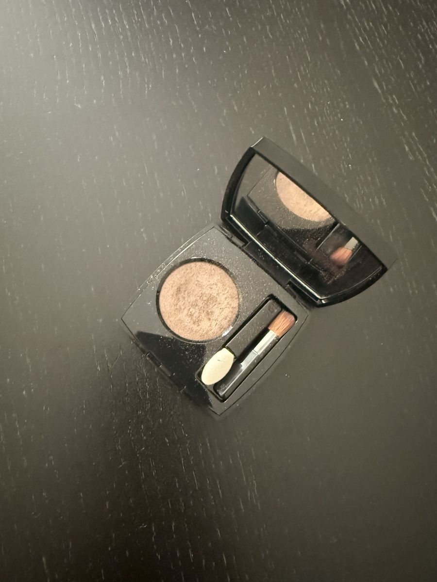 Chanel Make-up: Fard à paupières de la marque Chanel – Gebraucht aus Lausanne von mar_sxg5 2