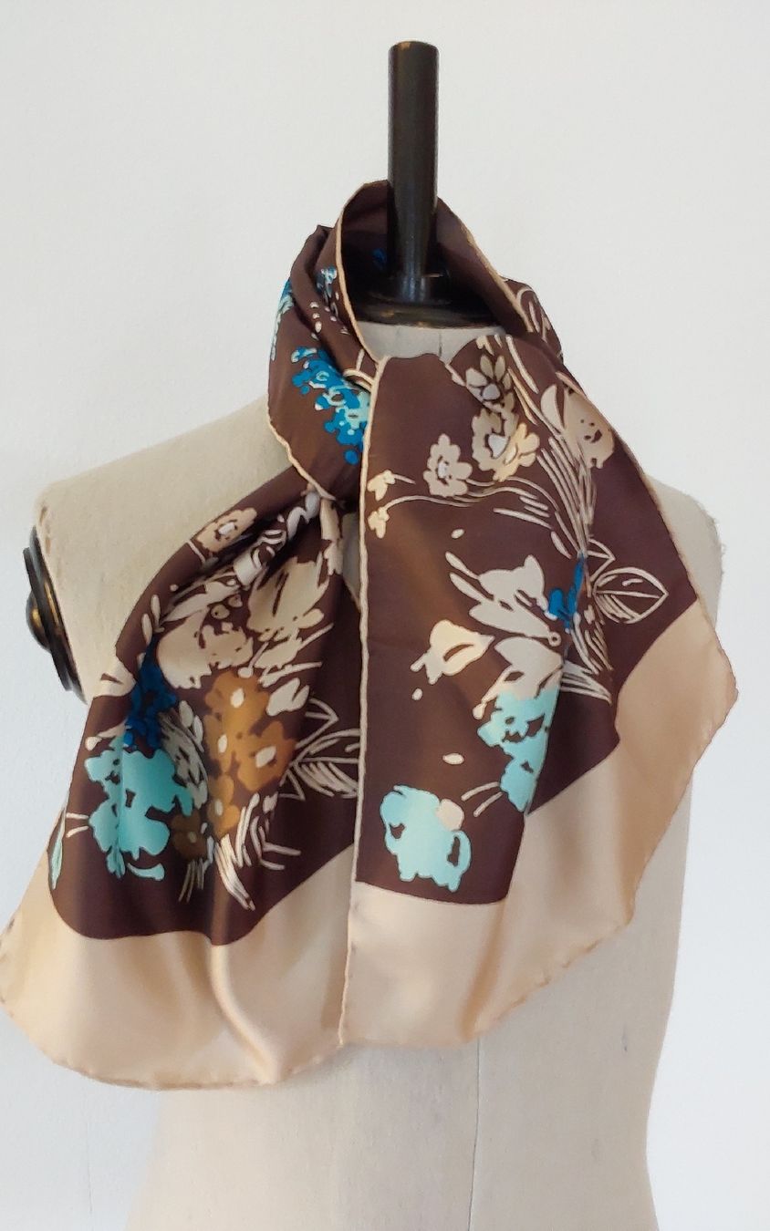 Foulards, Tücher & Schals: Seidenfoulard Vintage – Gebraucht aus Köniz von scopello12