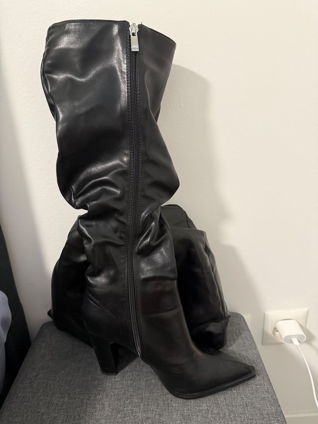 Scarpe da donna: Stivaletto nero – Usato da Roveredo venduto da val_bxj5 1