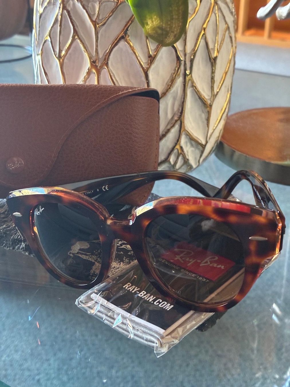 Ray-Ban Occhiali & Lenti: RAY BAN – Nuovo (secondo la descrizione) da Rümlang venduto da har_z6qv 7