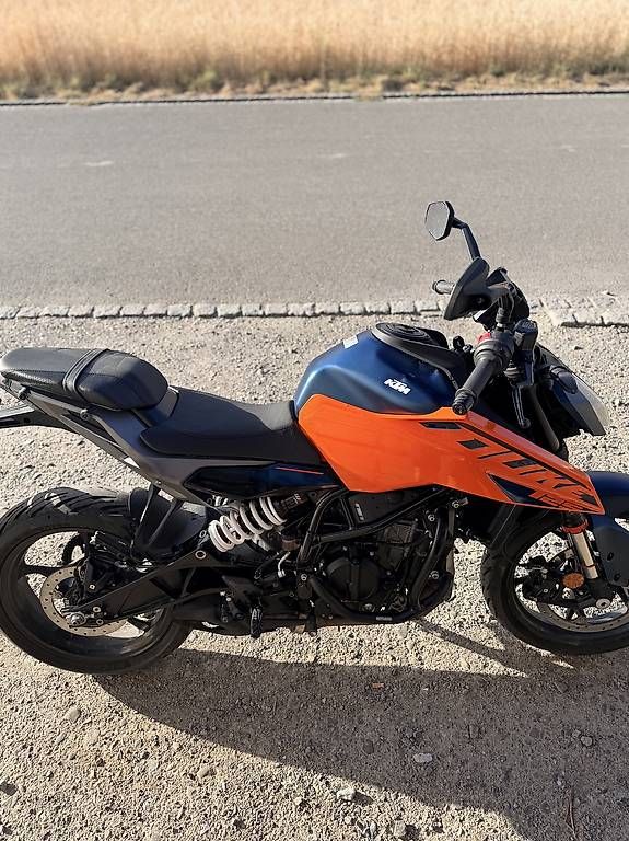 Strasse: KTM DUKE 125 2025 – Gebraucht aus Fahrwangen von kry_5kbd 2