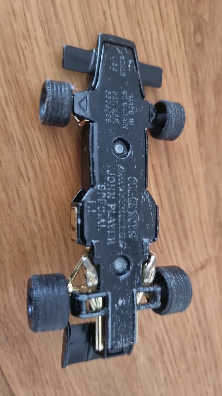 Modellini d'auto: Modellauto John Player Special schwarz 1:25  – Usato da Altdorf UR venduto da Adeleiro 3
