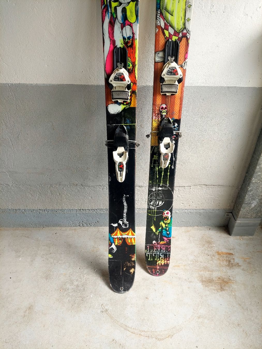 2022 burton snowboard lineup 1995 Burton Snowboards Catalog main image 1