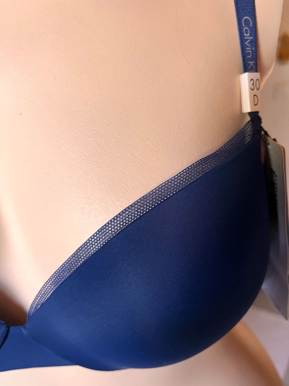 Calvin Klein Sonstige Unterwäsche: BH Push-Up, CALVIN KLEIN, Grösse 65 D, Farbe Blau – Neu und originalverpackt aus Rudolfstetten von gst_g7xl 1