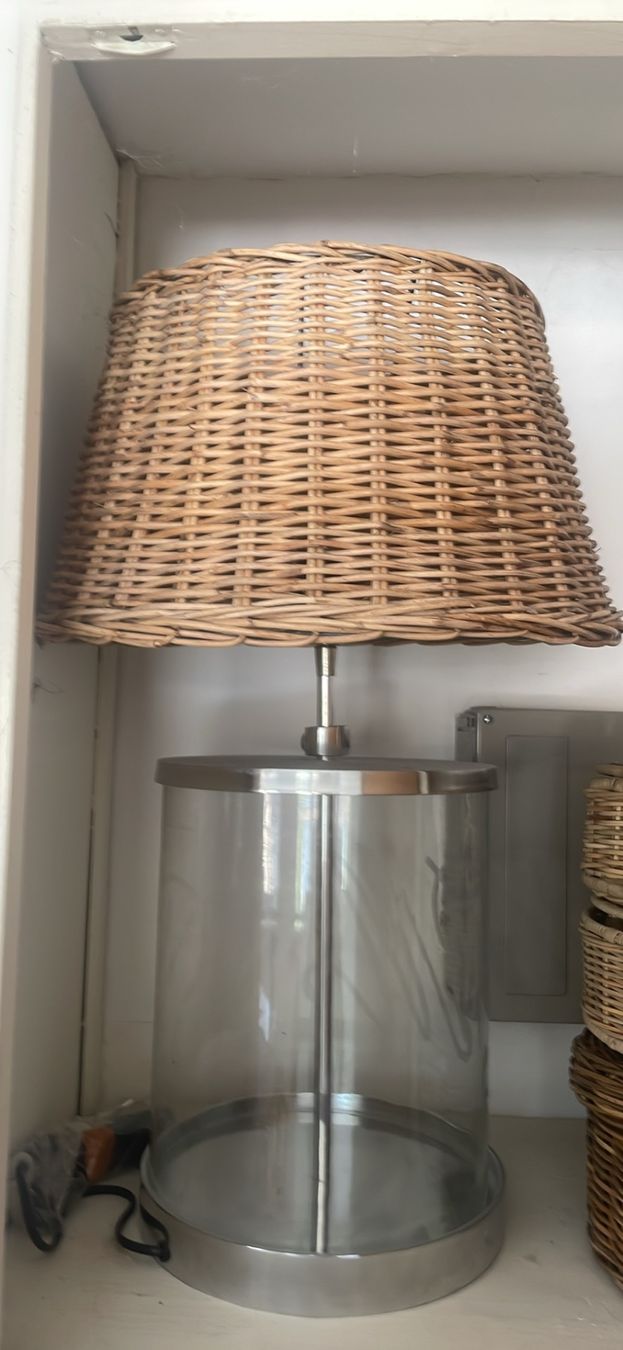 Riviera Maison Lampen: Riviera Maison Lampe mit Schirm – Gebraucht aus Huttwil von J.sommer 1