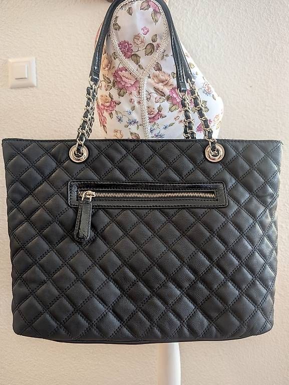 Borse da donna: Guess Handtasche, Leder schwarz – Usato da Tobel venduto da Streetfroggy 1