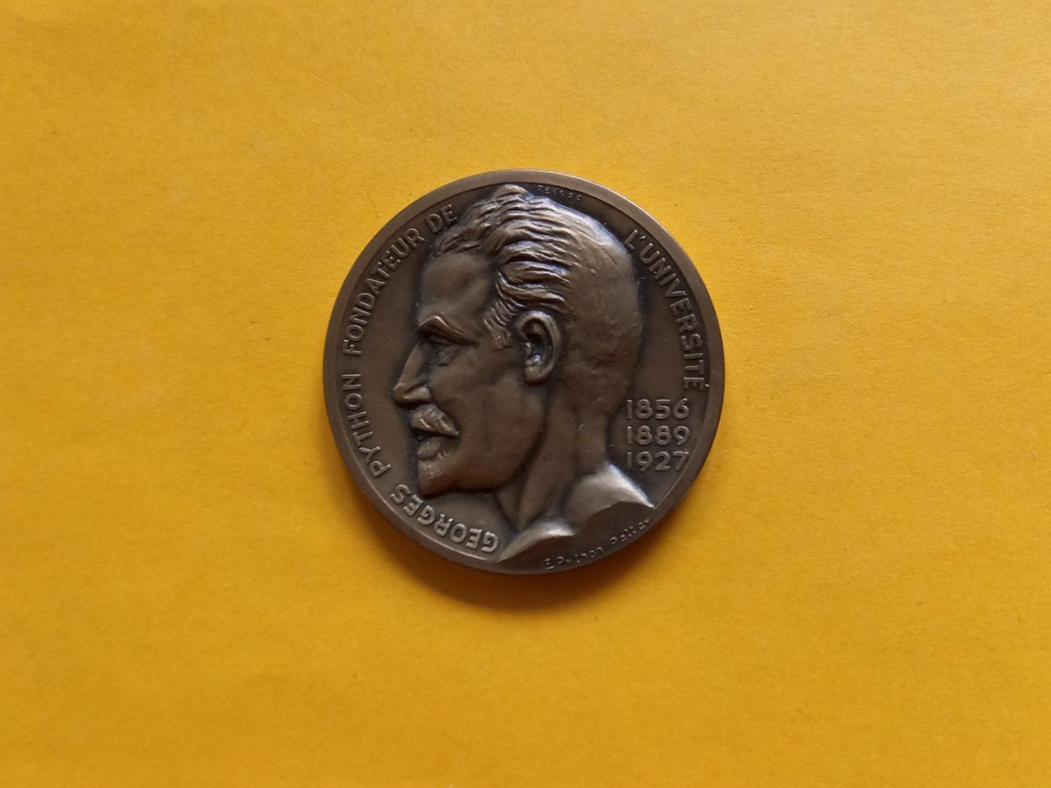 Medaglie: Médaille ancienne Georges Python Université Fribourg, 1941 – Usato da Rossens FR venduto da Souris1 1