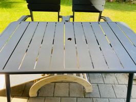 Gartentisch und 4 Stühlen, Fermob
