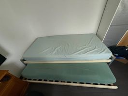 Bett mit auszugsfunktion