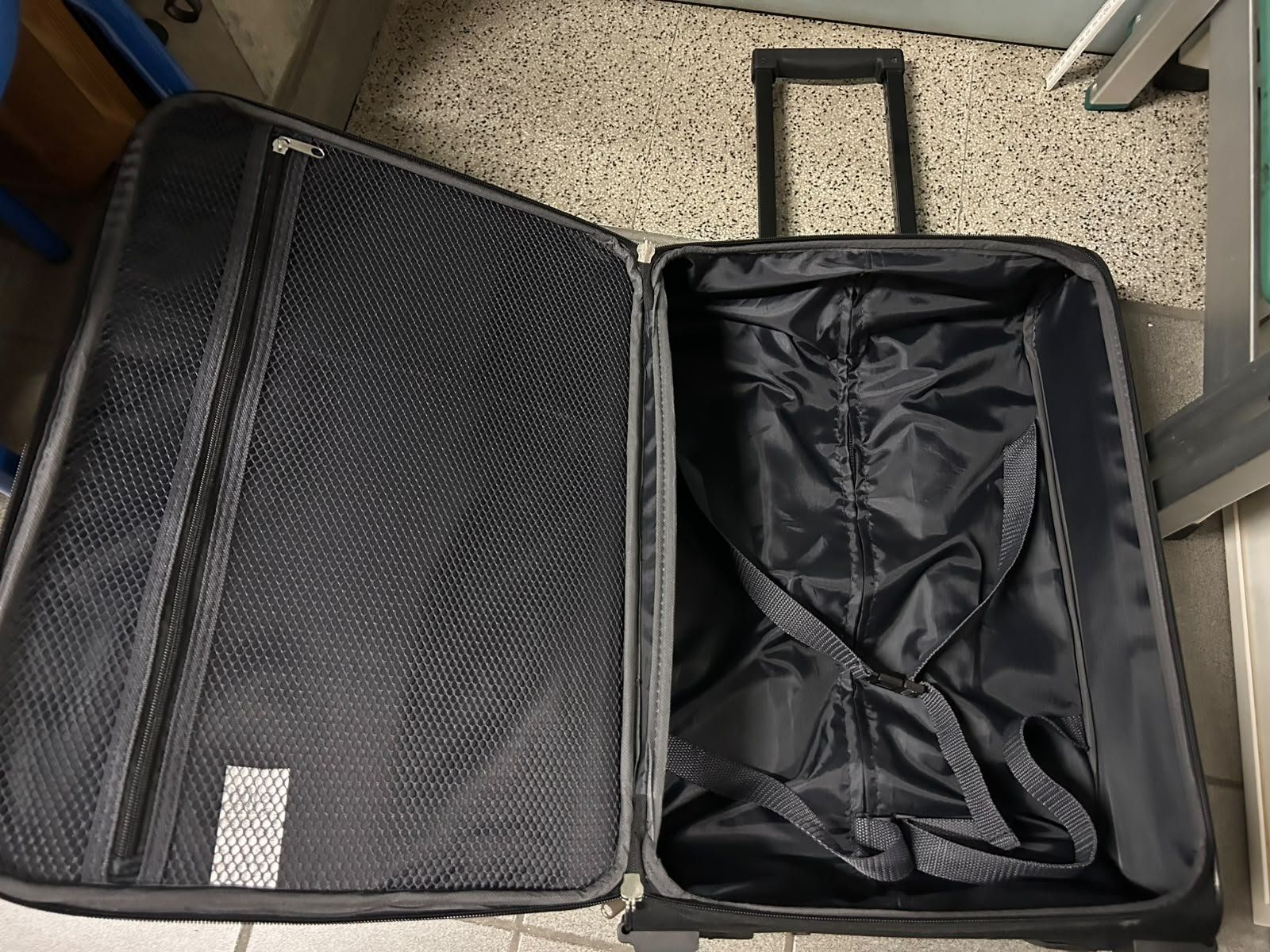 Autres aviation: Trolley da viaggio nero – D'occasion à Melano par H-Sara 4