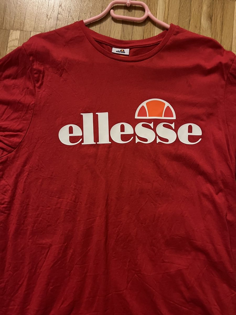 Ellesse T-shirt: Elesse Shirt rot – Usato da Allschwil venduto da MaloseS08 1