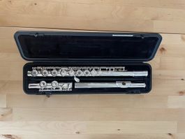 Yamaha YFL 281 Flute, top