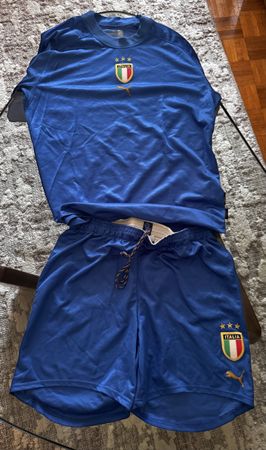 Italy Home Jersey & Shorts 2004/2006