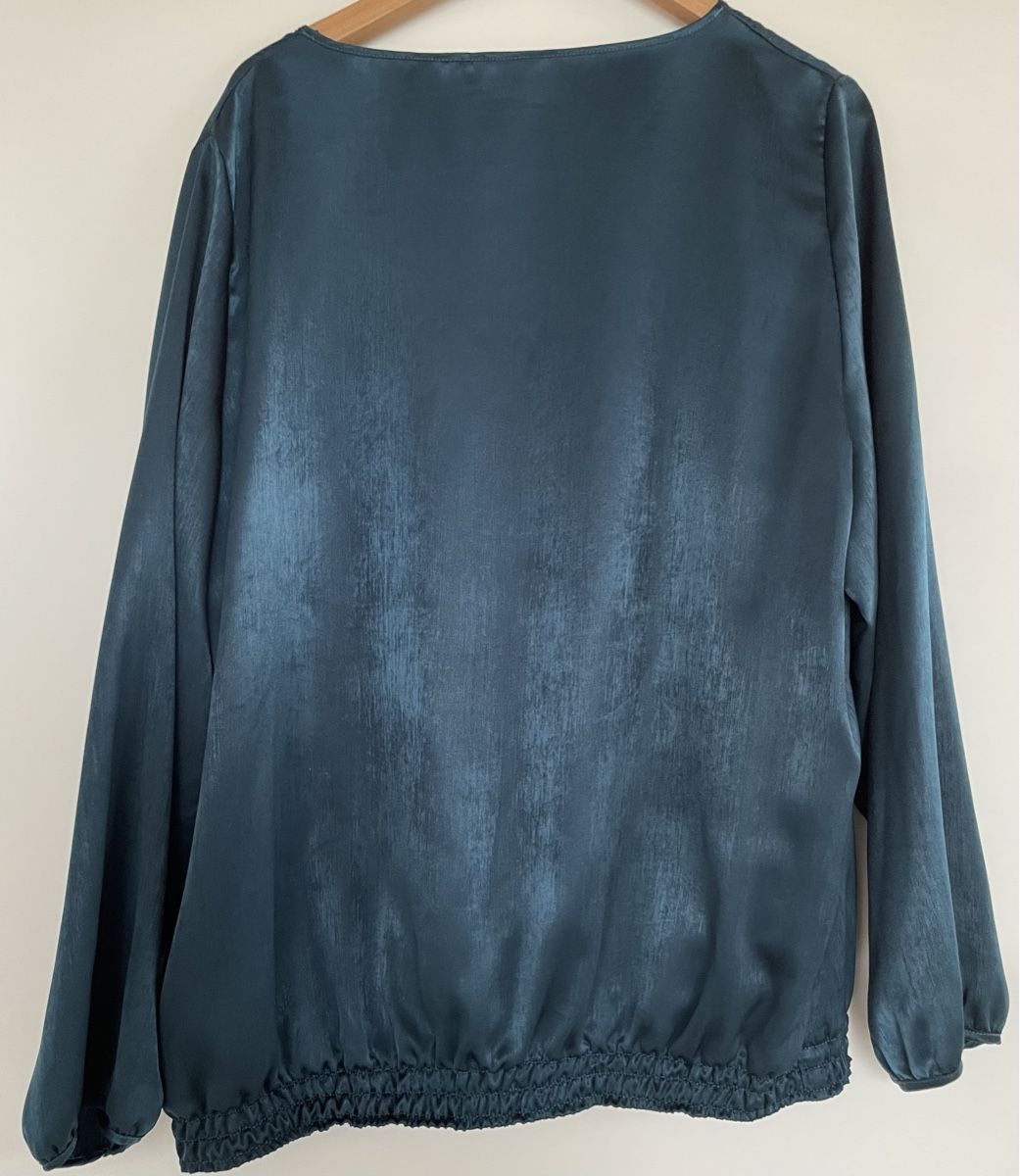 Blusen: Bluse Shirt Shirtbluse 48 50 – Gebraucht aus Oberwil BL von moneymaker1 1