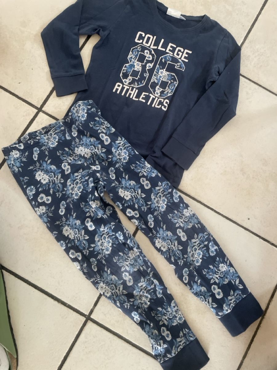 Pigiama & Simili: Blumenmuster Kinder Pyjama, Gr.122 – Usato da Obergerlafingen venduto da cabo4
