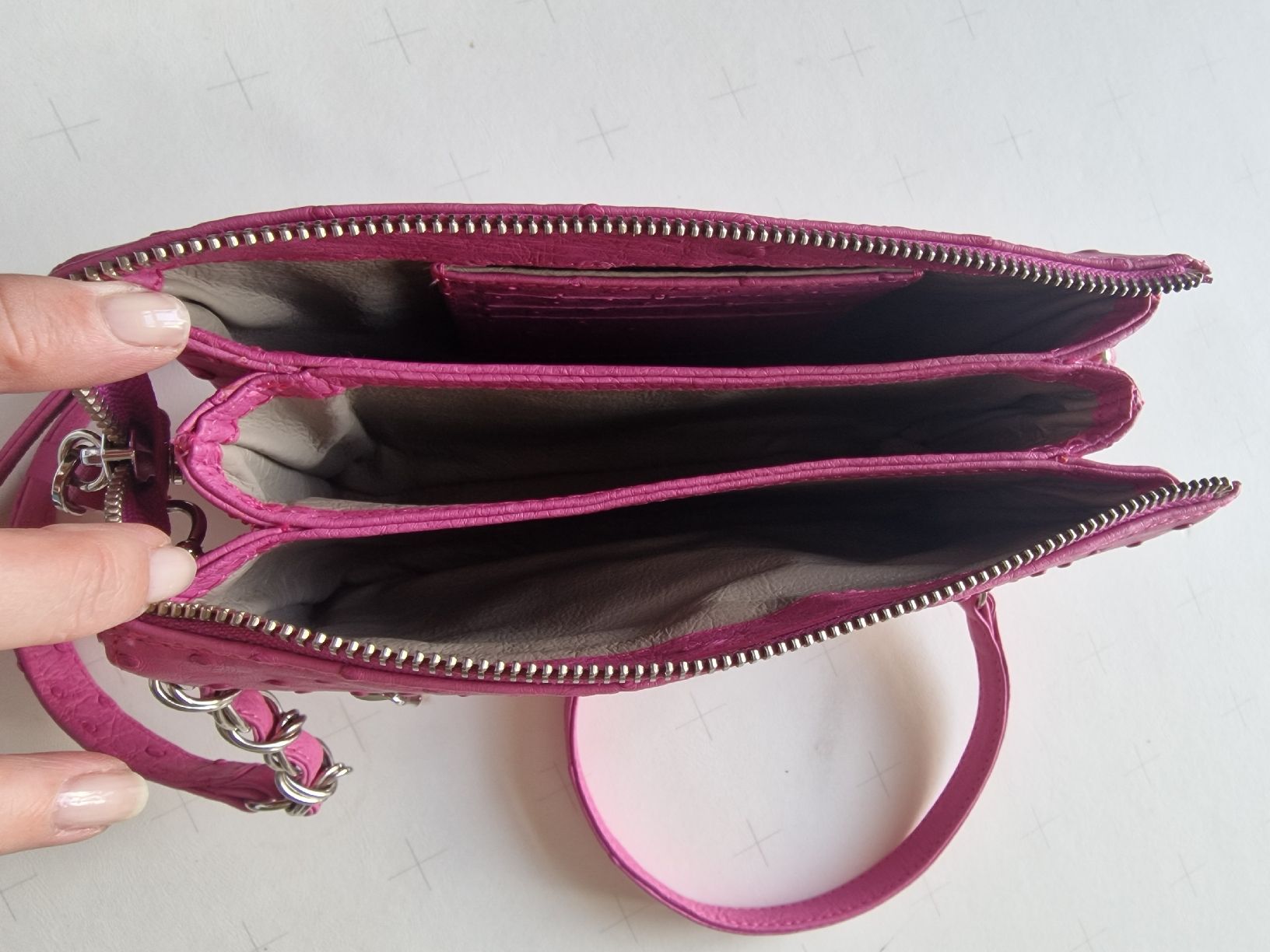 Borse da donna: Crossbody Bag aus Straussenleder – Nuovo e nell'imballaggio originale da St. Niklausen LU venduto da wishbonerfb 5