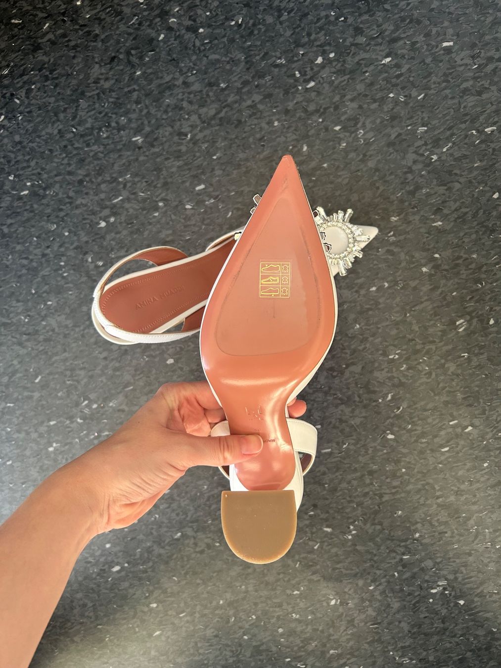 Amina Muaddi Scarpe da donna: Amina Muaddi – Nuovo (secondo la descrizione) da Zürich venduto da LA999 1