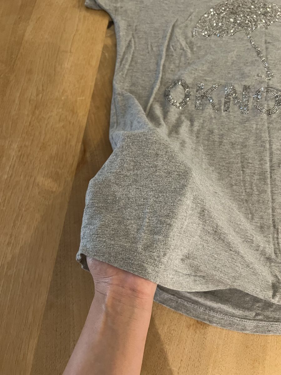 T-shirt: Grey t-shirt – Usato da Adliswil venduto da Marjin 1