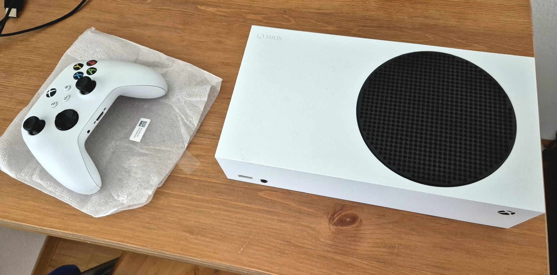 Microsoft Consoles: Microsoft Xbox Series S weiss - 512GB mit Controller – D'occasion à Sissach par Killer099 1