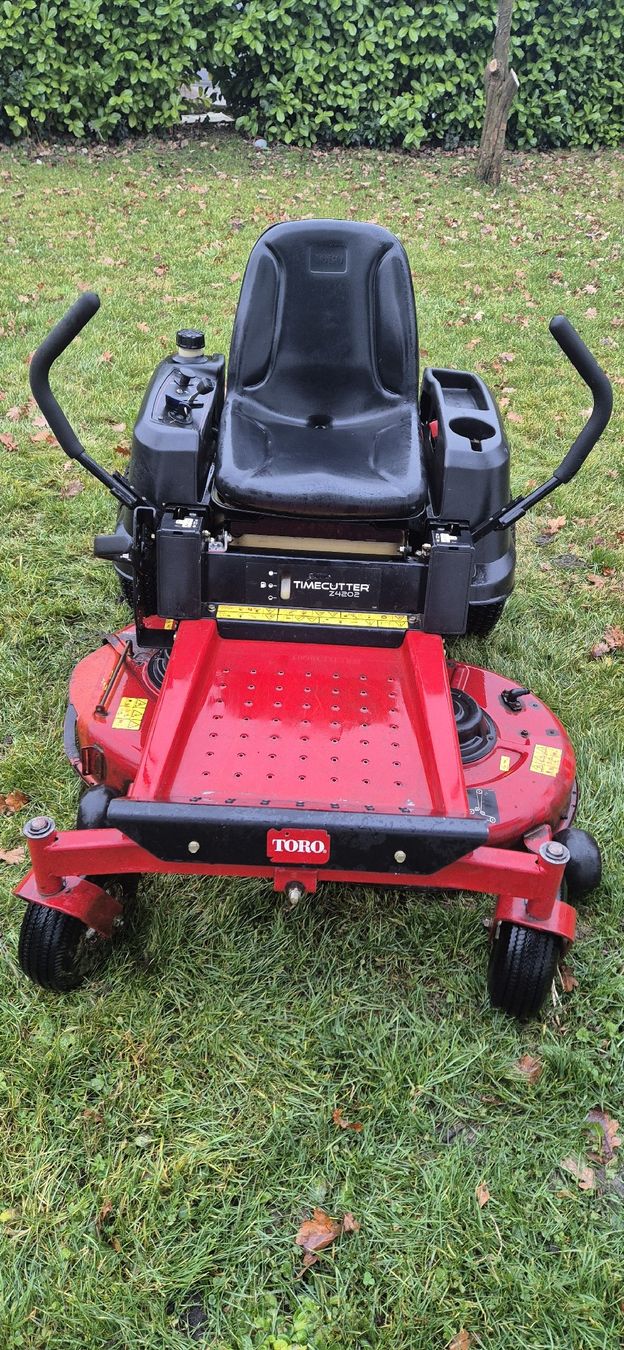 Toro Tagliaerba: Rasentraktor Toro Z4202 – Usato da Grenchen venduto da HzGr 2