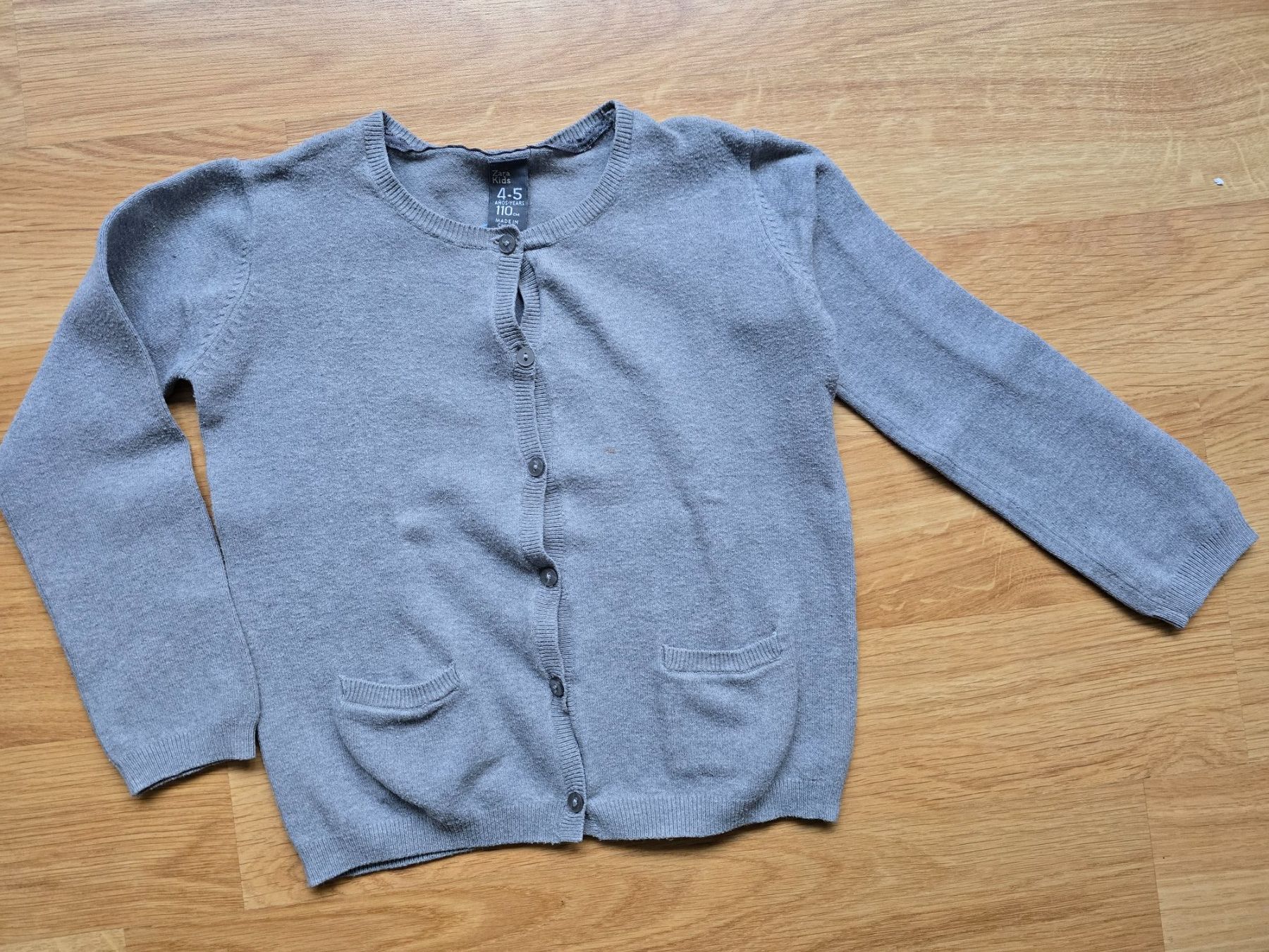 Jacken & Mäntel: Strickjacke grau Gr. 110 Zara – Gebraucht aus Büttikon AG von Amineah