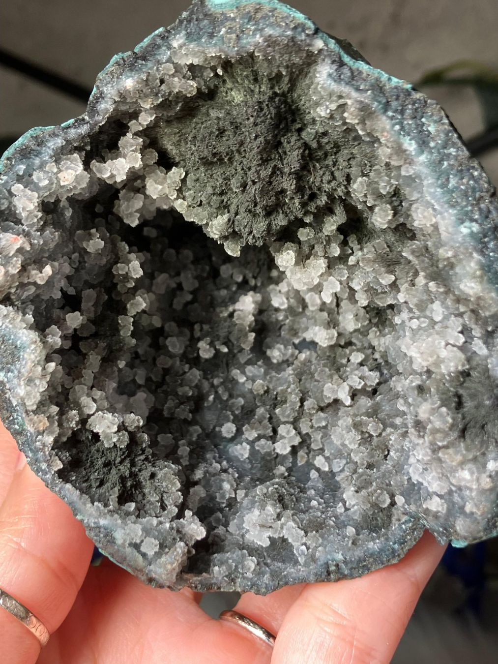 Minerali & Pietre curative: Grüner Chalcedon-Stalaktit – Nuovo (secondo la descrizione) da Neuheim venduto da m.hald 1
