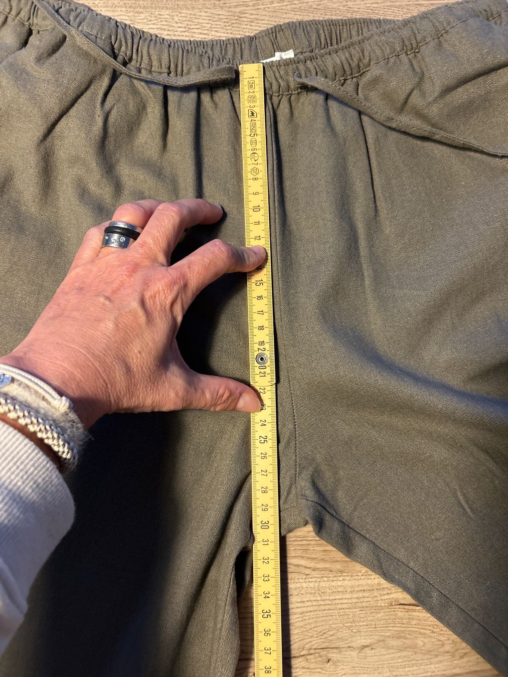 Pull&Bear Pantaloni: Leinenhose von Pull&Bear, Grösse S, taupe, NEU – Nuovo (secondo la descrizione) da Erlinsbach SO venduto da hallon480 4