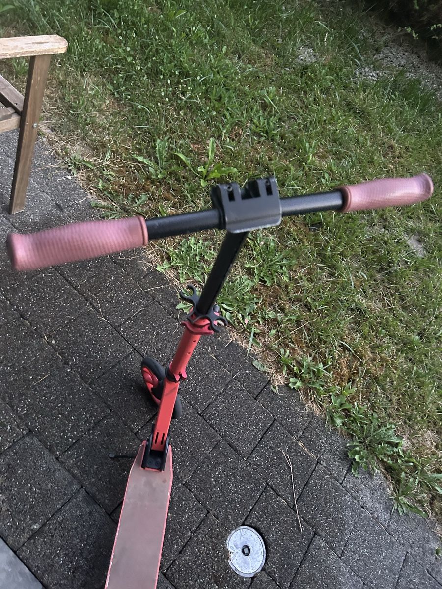Scooter: Kinderroller HUDORA rot  – Usato da Langnau am Albis venduto da sol_lpy8 1