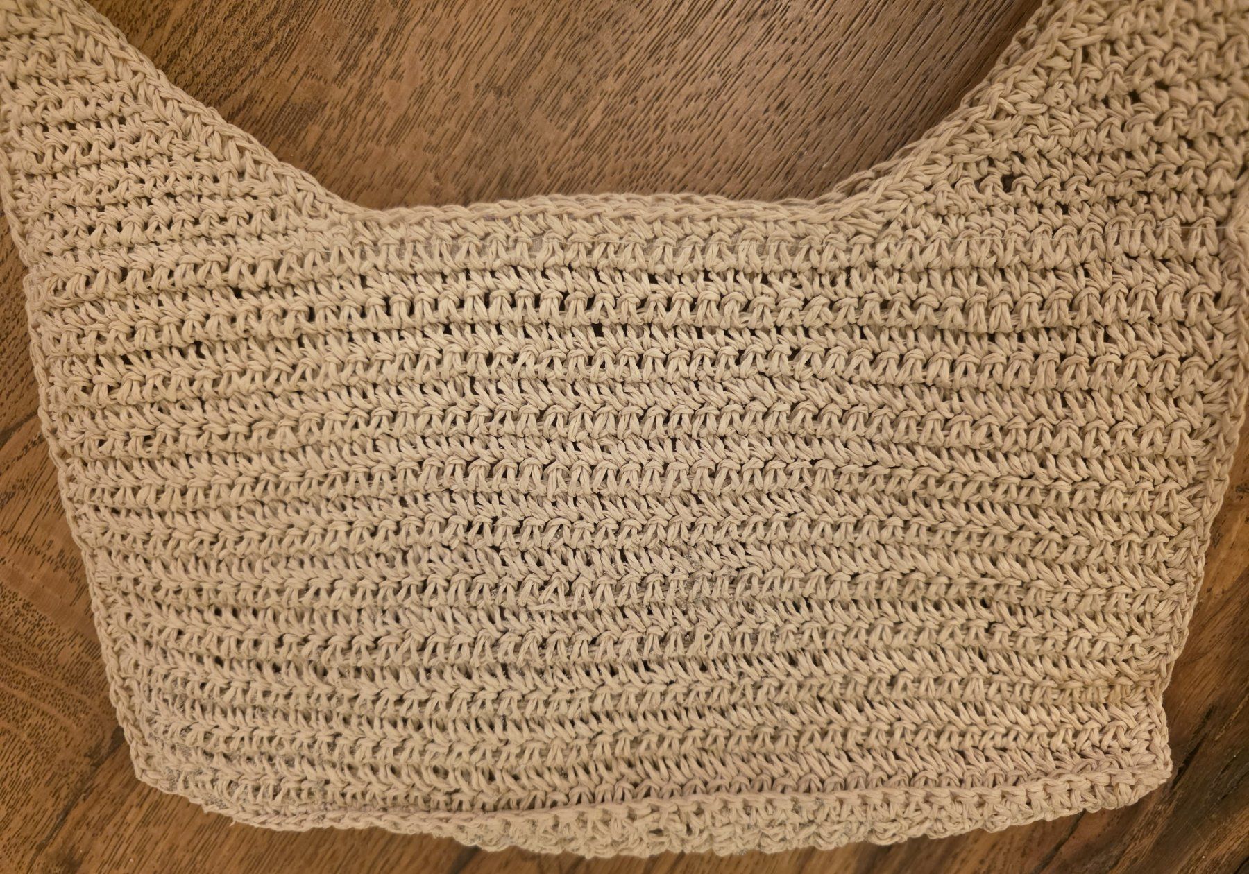 Taschen für Damen: Wunderschöne Tasche gehäkelt beige mit Holzdekor – Gebraucht aus Basel von sci_67ms 4