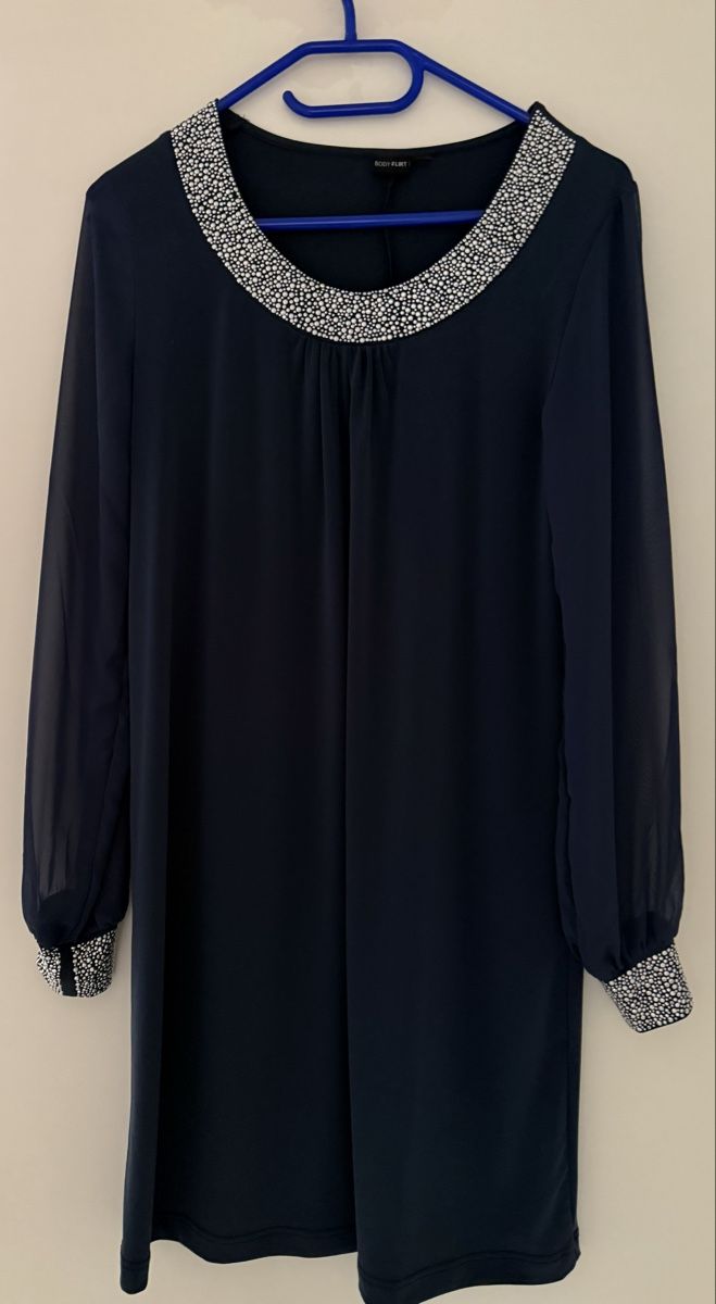Vestiti: Damen Kleid &grösse L – Usato da Biel/Bienne venduto da Katja01112