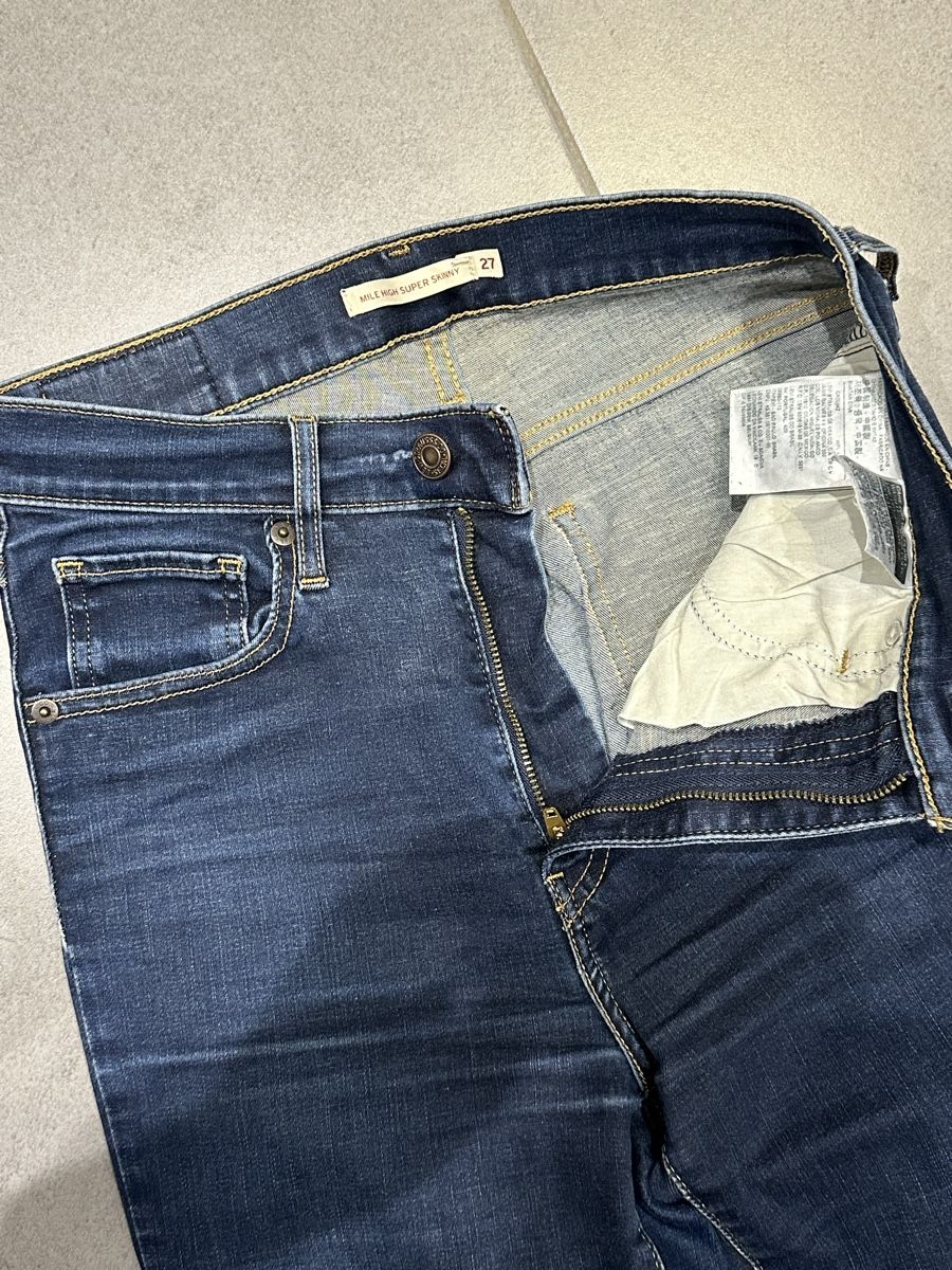 Levi's Jeans: Jeans Levi’s 27/30 – Usato da Enney venduto da pet_qd9b 1