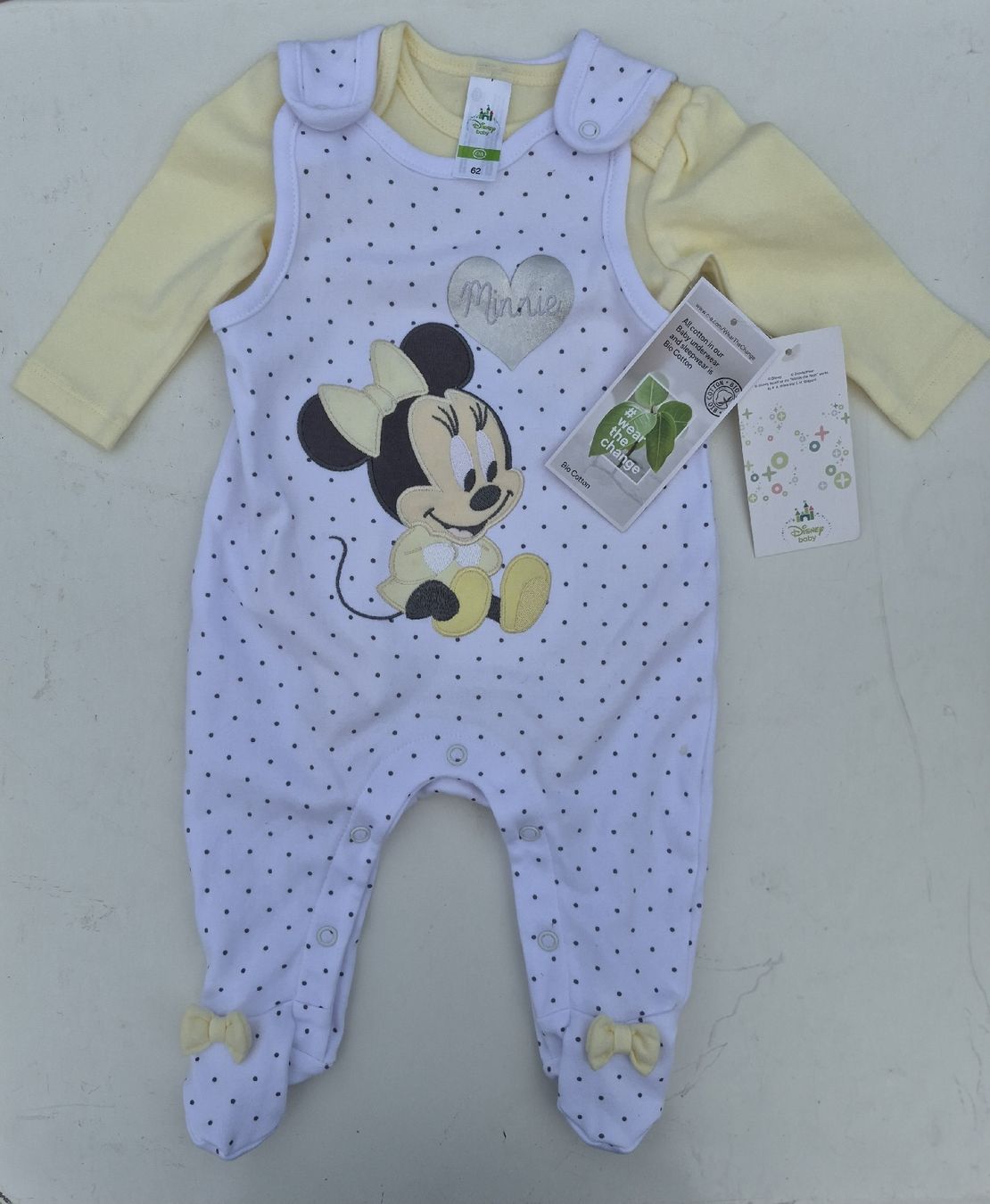 Kleiderpakete & -sets: Baby Strampler mit Minnie Mouse Grösse 62 – Neu und originalverpackt aus Adliswil von Ci5671