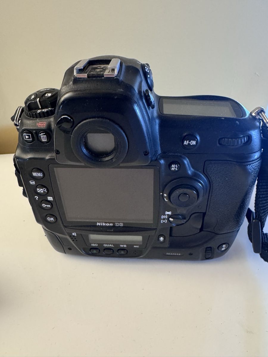 Nikon Fotocamera: Nikon D3 Spiegelreflexkamera – Usato da Männedorf venduto da Schoschel 2