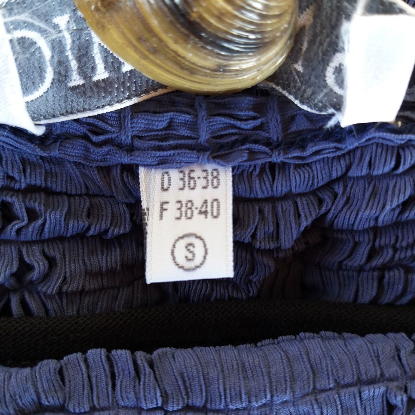 Top: DIKTON'S Top ajouré – Usato da Onnens VD venduto da Bleuet06 2