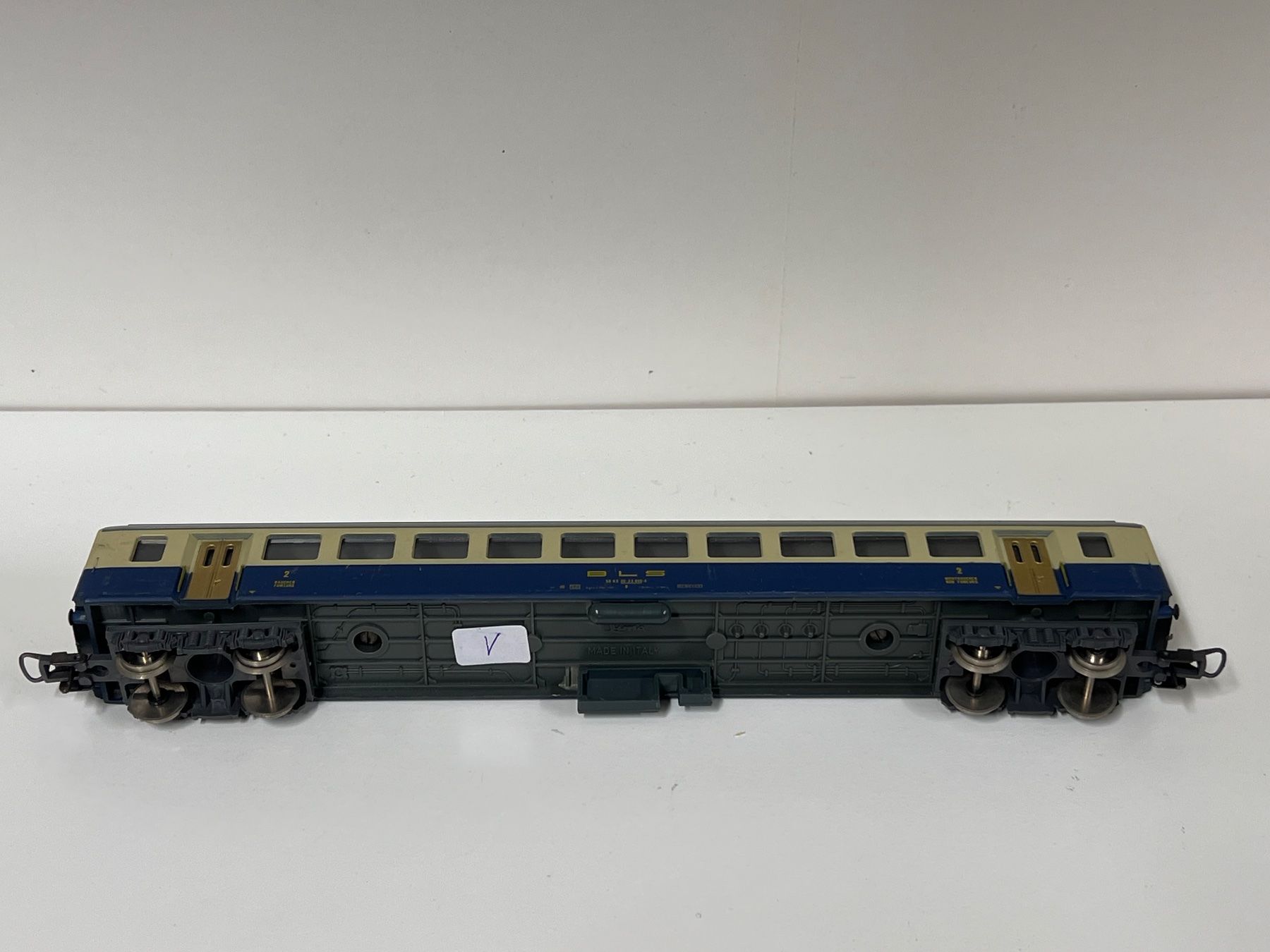 Lima Modelleisenbahnen: Lima BLS 2.Kl.  H0 DC – Gebraucht aus Neuenhof von ludovicco 6