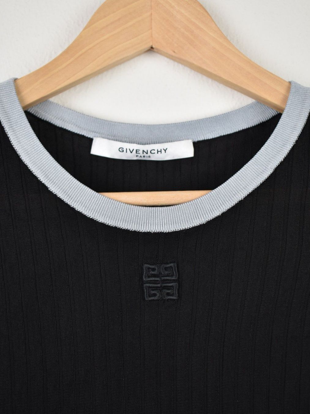 Givenchy Top: Givenchy Top Gr.M – Nuovo (secondo la descrizione) da Nürensdorf venduto da 2ND_STORY 2