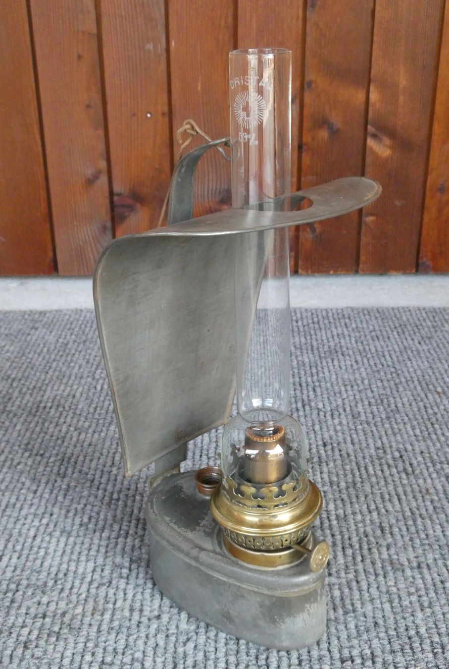 Lampade: antike Petrollampe aus Blech zum aufhängen oder hinstellen – Usato da Lüchingen venduto da Eeizo 2