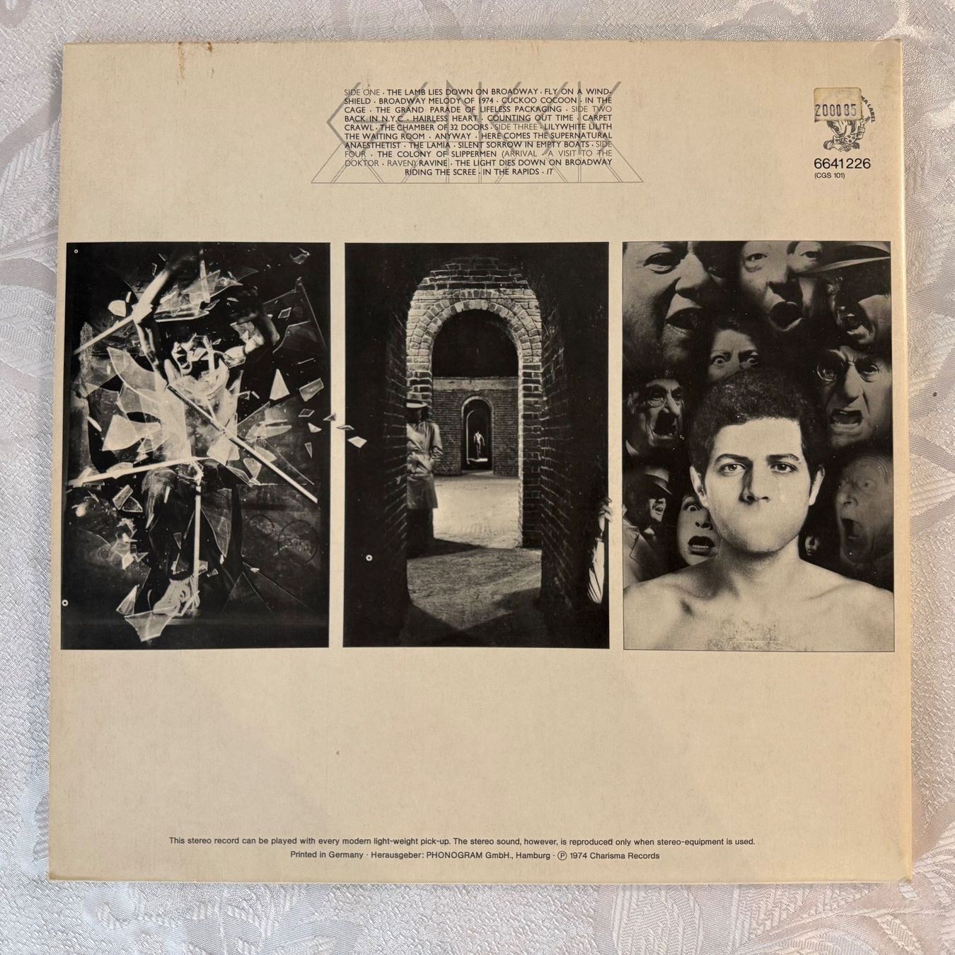 Dischi in vinile: GENESIS - THE LAMB LIES DOWN ON BROADWAY – Usato da Zürich venduto da fehlton 3